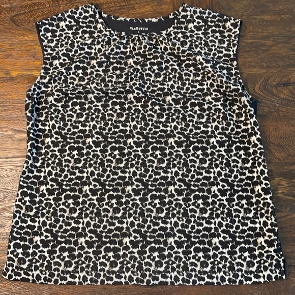 Women’s Animal Print Blouse (0046) - Picture 1 of 4